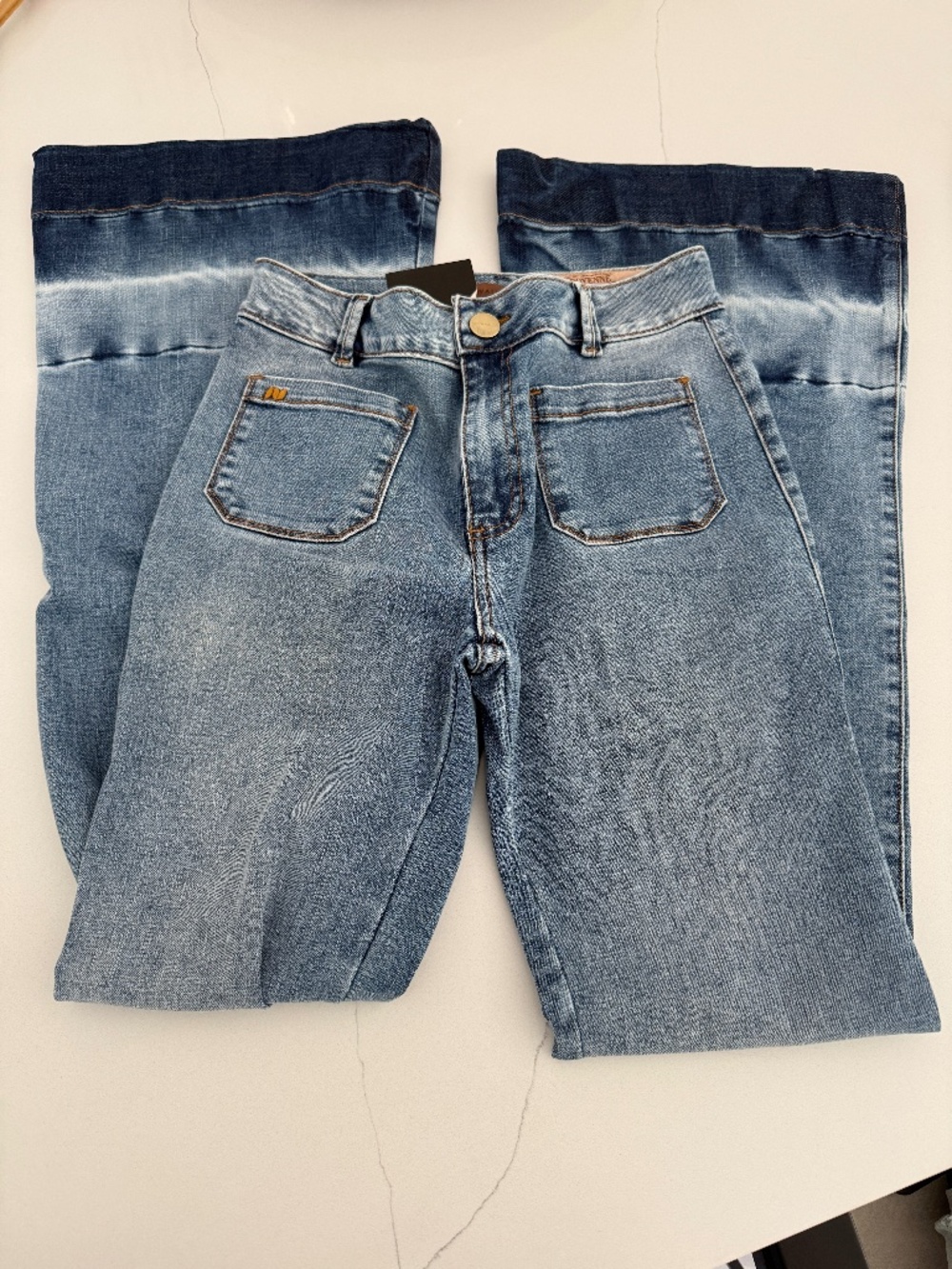 Alvin Valley Doyenne Stone Wash with Hem Detail Blue Flare Jeans NWT Size 40R - Picture 3 of 7